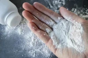 تالک چیست و کاربرد آن در صنایع آرایشی بهداشتی و دارویی