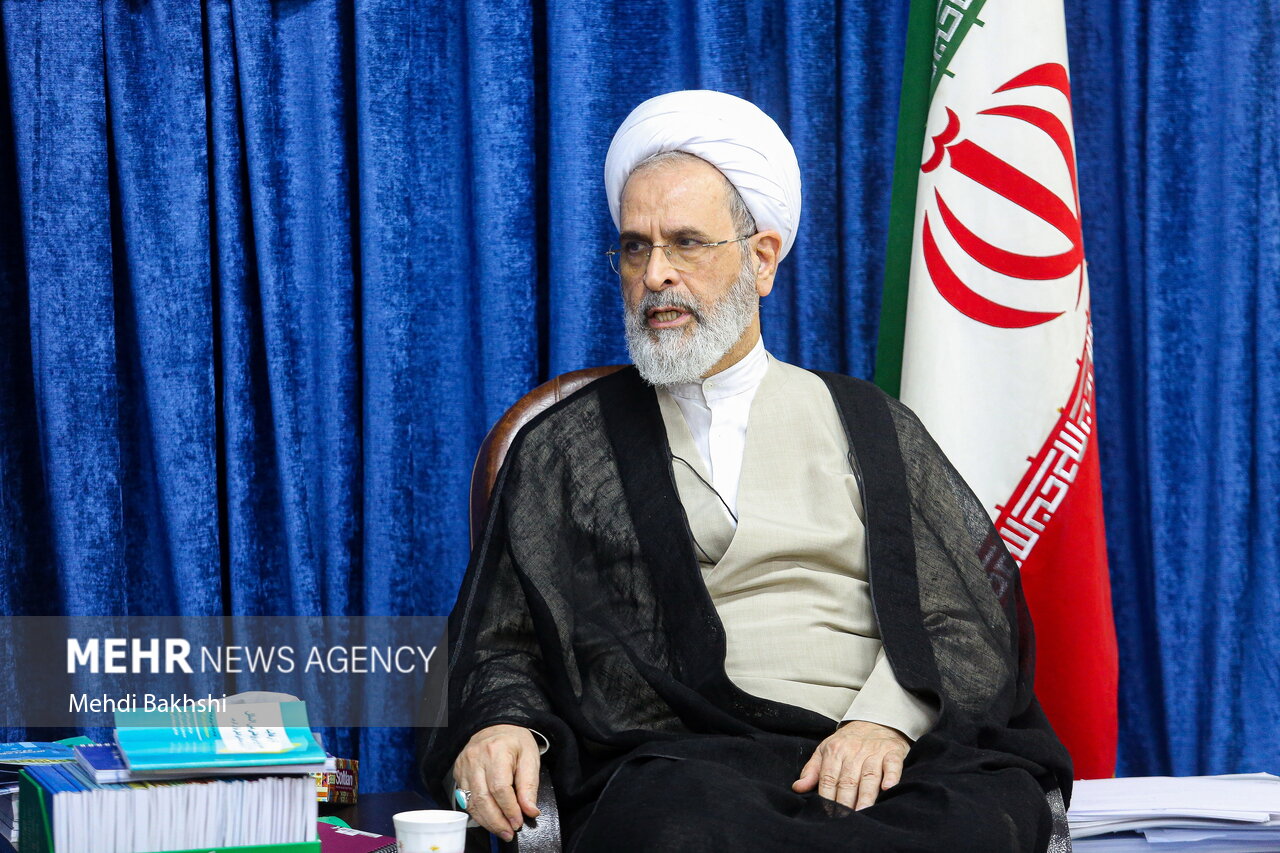 رهبر معظم انقلاب تقدیر آیت الله اعرافی از رهبر معظم انقلاب، مراجع عظام و علما - خبرگزاری مهر | اخبار ایران و جهان