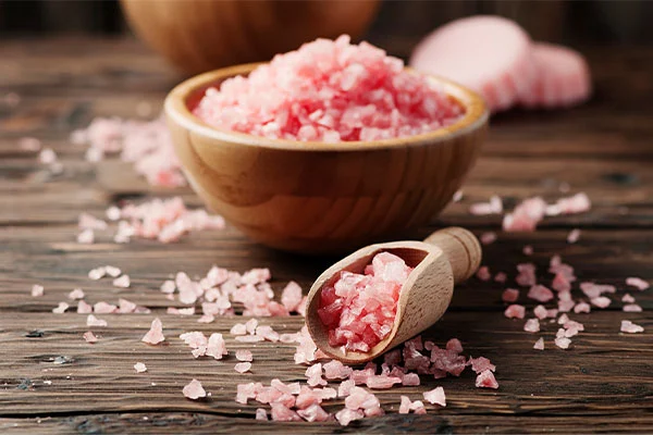 ۵ خاصیت شگفت انگیز نمک صورتی برای سلامت بدن